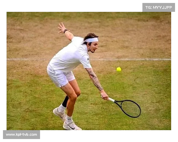 布勃利克2025赛季收获四冠，展现多种场地竞争力。