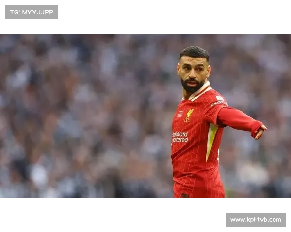 萨拉赫背后空当暴露，利物浦防守漏洞