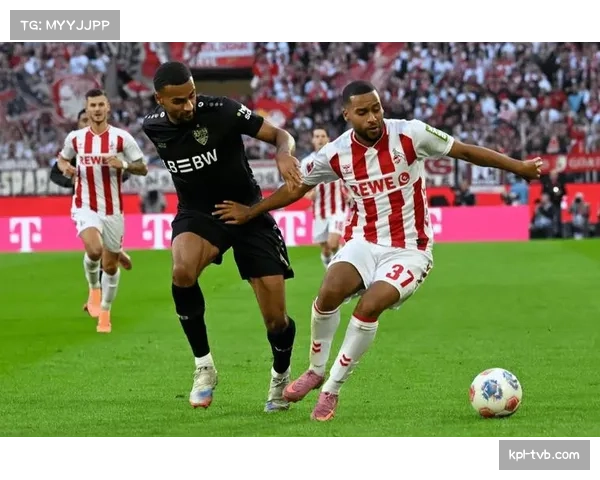 镜头聚焦:科隆后卫在门线前封堵对手一次绝佳肋部倒三角传中